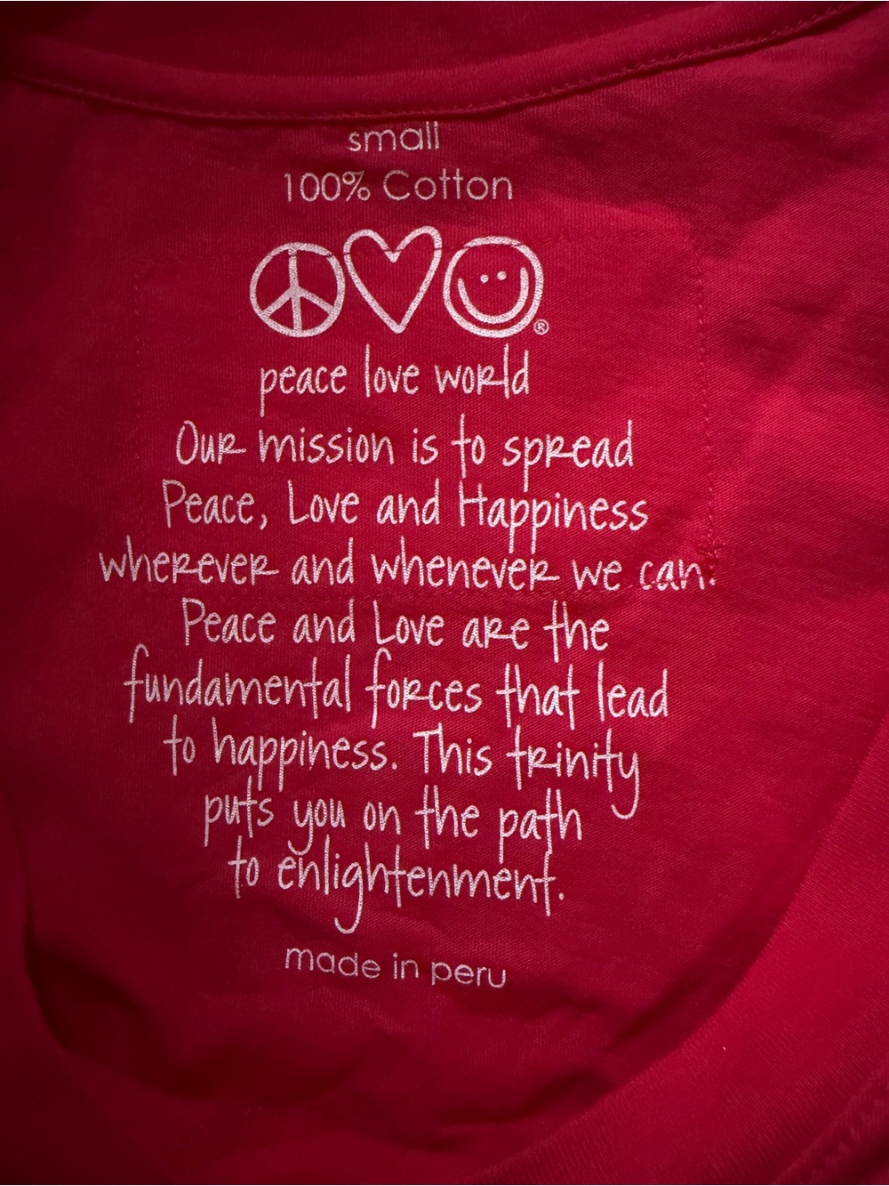 Peace Love World red HAPPY smiley face fitted V neck t-shirt NWOT S - Picture 4 of 9